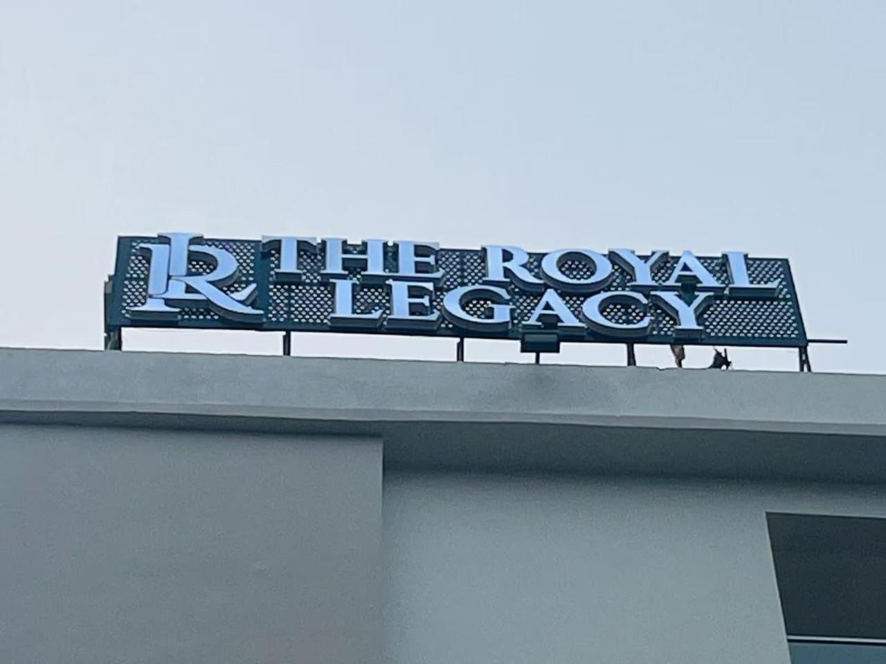The Royal Legacy Hotel Lucknow Bagian luar foto